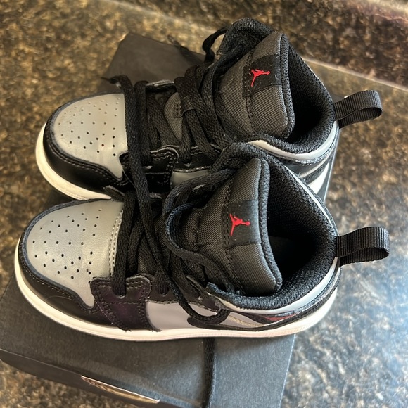 NWOT- Jordan Nike Toddler Shoes 8C - Picture 2 of 4